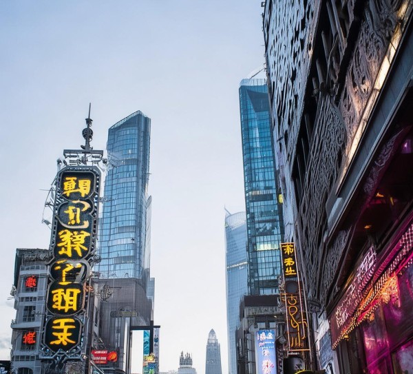 上海广告标识标牌规划，从历史到现代