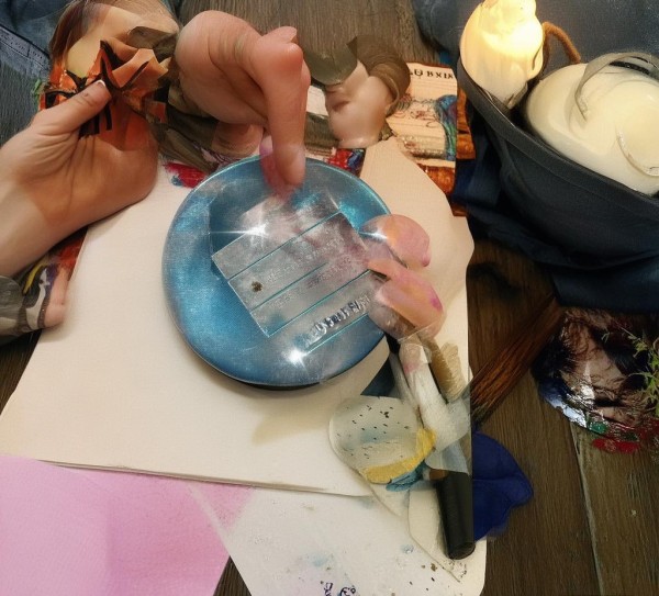 广告植入是职业发展中的重要战略,能够通过精准的广告引导人们进入目标职业领域,帮助他们制定清晰的职业规划并实现职业目标。