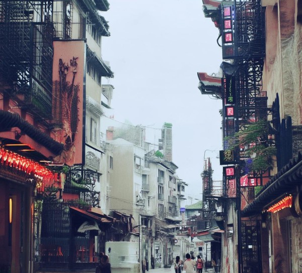 经典广告案例与现代创新结合，展现沂南朱家岭宣传广告公司的专业与创新。
