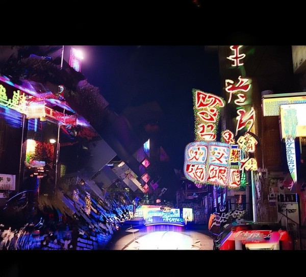 湖州超市广告设计,自然与城市和谐共处, warehouse store的特色与地理位置